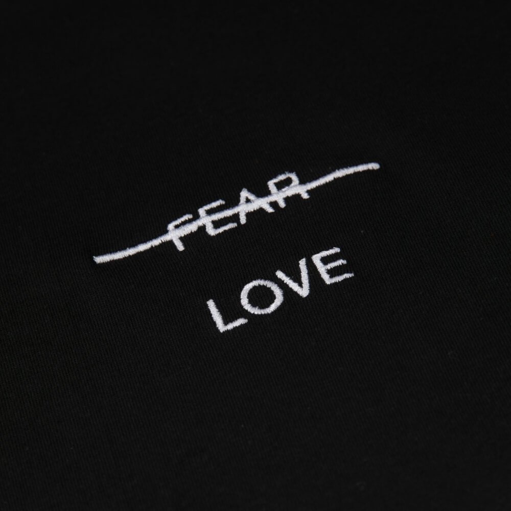 Футболка Akomplice Love Over Fear Embroidered Black - фото 1