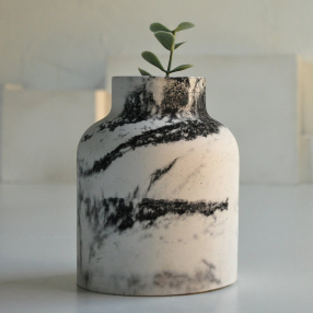 Ваза CONCRETE COLOR Viva светлый мрамор