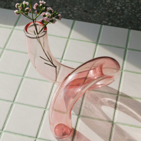 Альфаобразная ваза розовая ваза модерн розовая