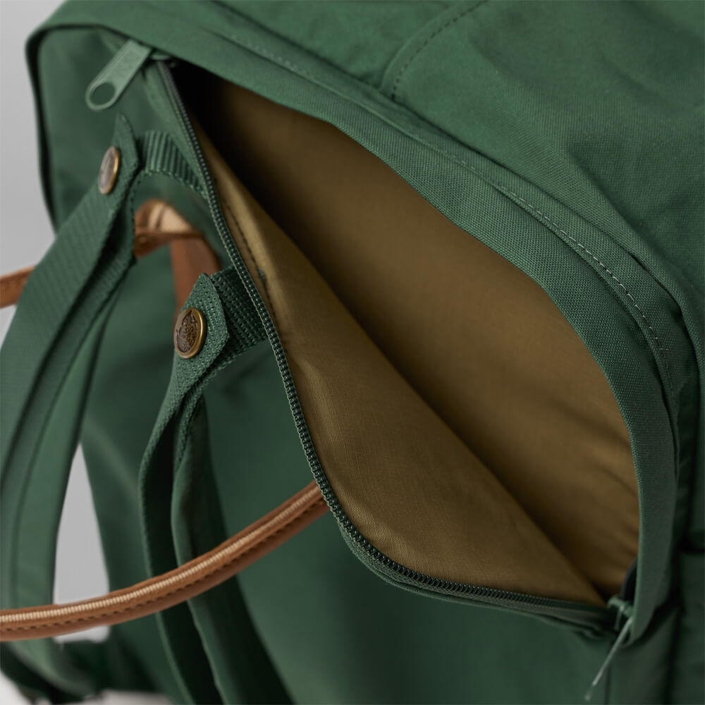 Рюкзак Fjallraven Kanken No2 Laptop 15 Deep Patina (679) - фото 10