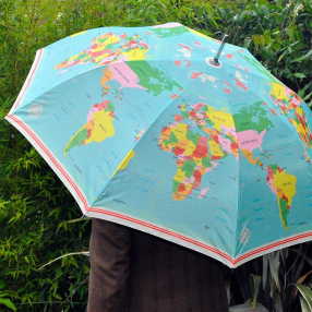 Зонт с картой мира