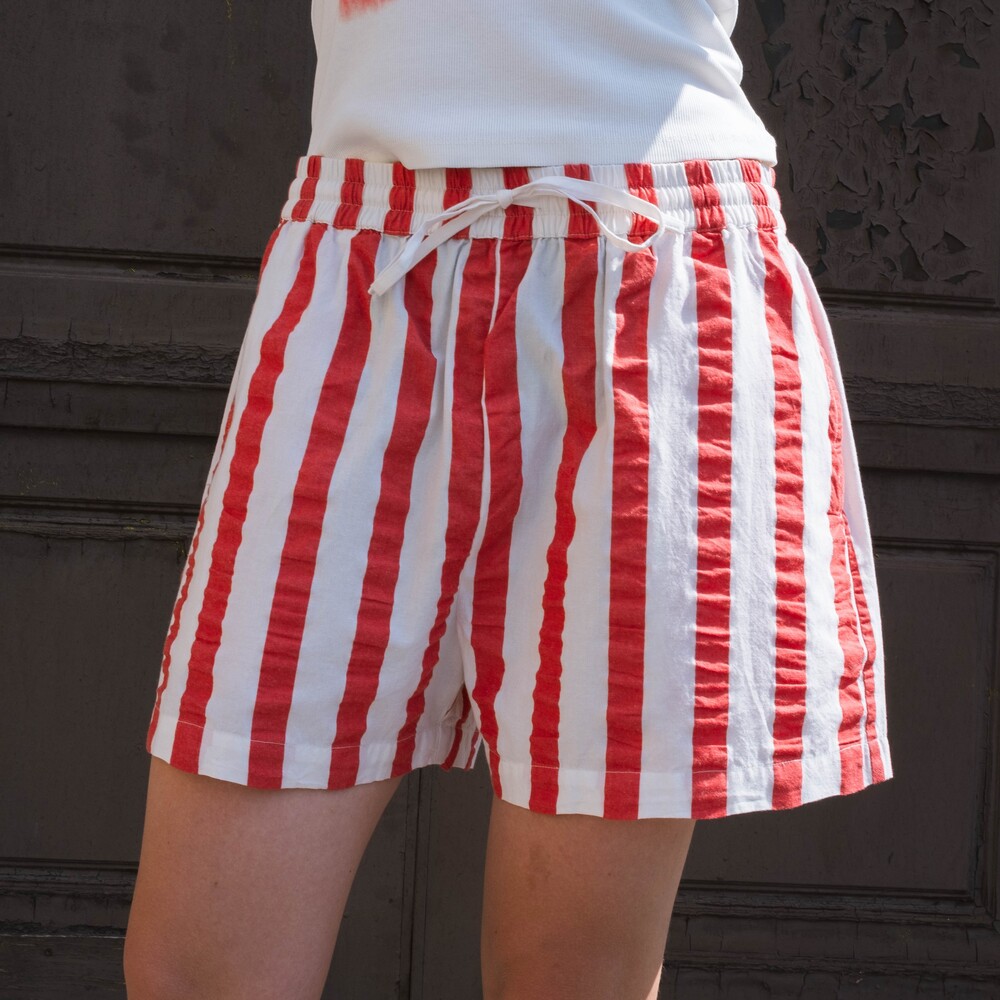 Шорты Thinking Mu Red Maxi Stripes Geranio