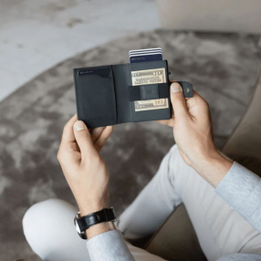 Кошелек Garzini Metal Wallets Carbon Black