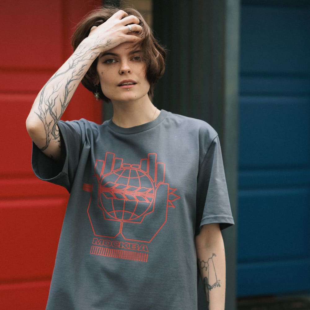 Футболка Allmodernism с барельефом «Мир» оверсайз