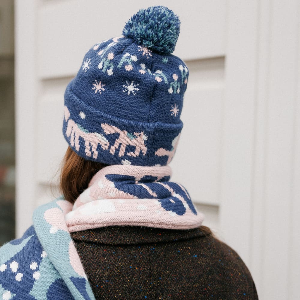 Шапка с помпоном Friend Function с коняшками - фото 4