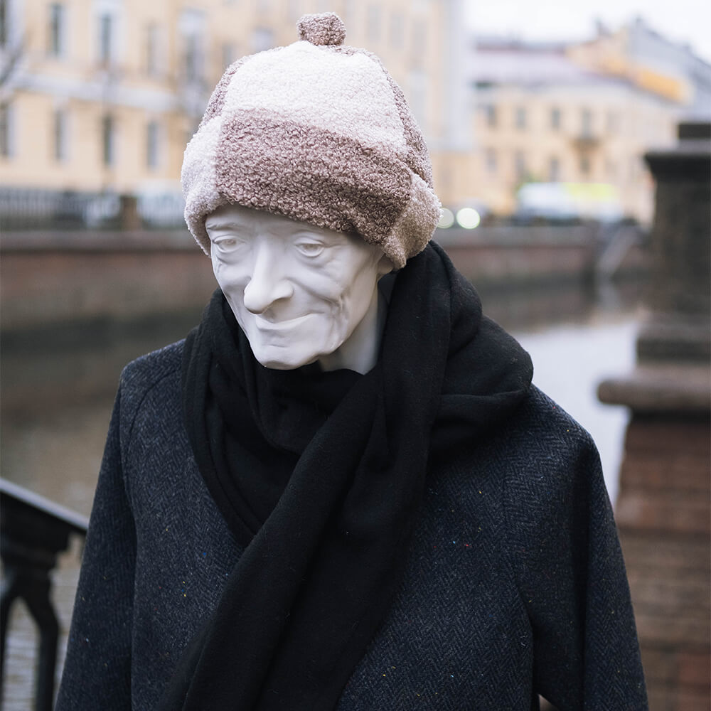 Двухцветная шапка с помпоном Friend Function барашковая бежево-серая - фото 6