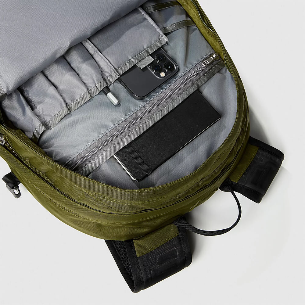 The North Face Borealis Classic Forest Olive TNF Black 24448 Friend Function