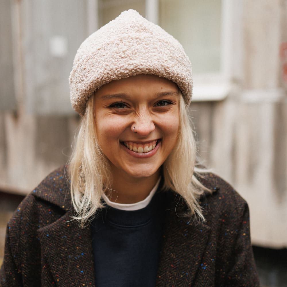 Барашковая шапка тюбетейкового типа Friend Function бежевая