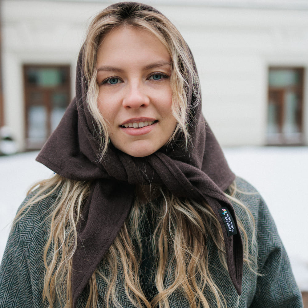 Косынка Friend Function шерстяная и горько-шоколадная  - фото 1