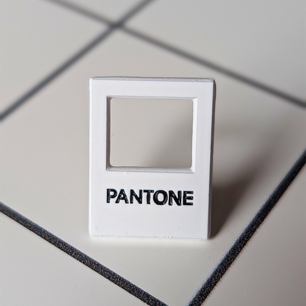 Значок Friend Function Pantone - фото 1