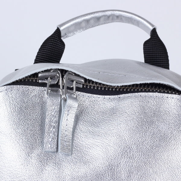 Кожаный рюкзак Kokosina Daypack серебряный - фото 5