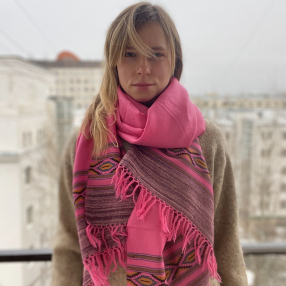 Большой шерстяной шарф Neon Pink Folk