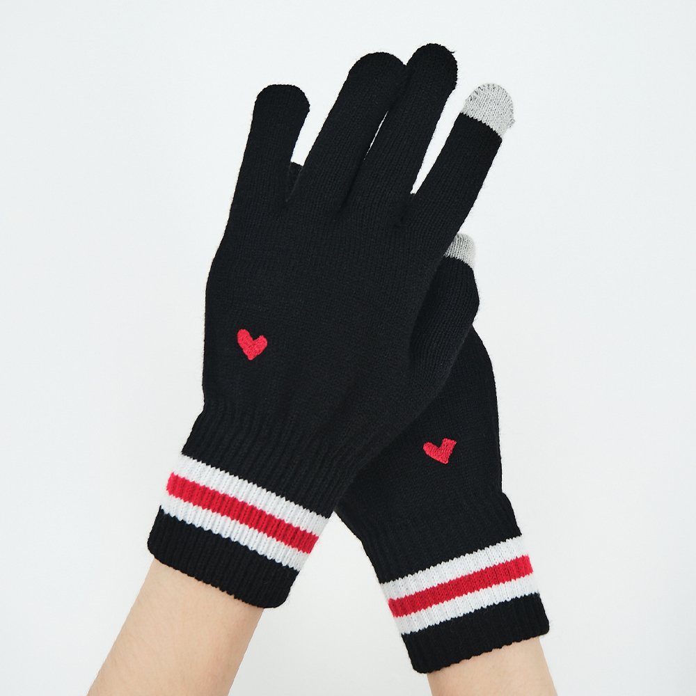 Перчатки черные с сердечком - фото 5