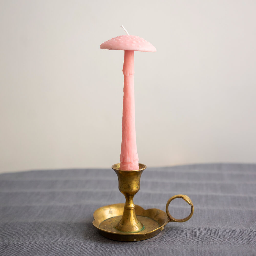 Ароматическая свеча Unification Love Гриб шляпкой вниз нежно-розовый - фото 1