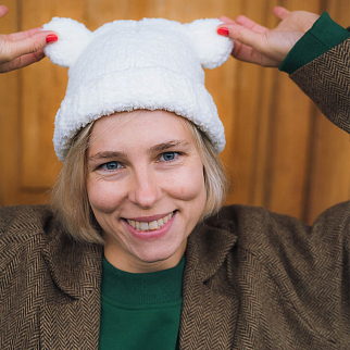 Шапка CHECK YA HEAD белая 2466/68