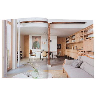 Книга Inspiring Family Homes