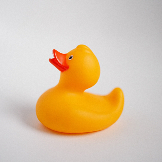 Утка резиновая жёлтая первый сорт