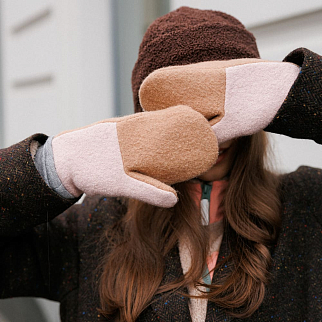 Варежки Friend Function Кофейно-пудровые