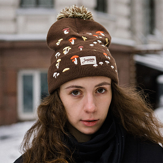 Шапка Запорожец Грибочки коричневая