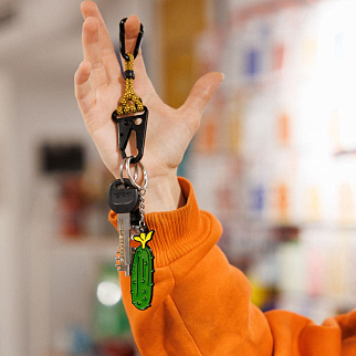 Брелок металлический FRIEND FUNCTION Огурец