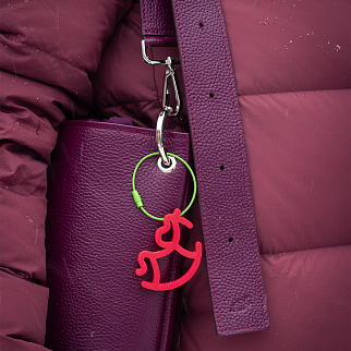 Брелок-обвес Две Ща Красная лошадка