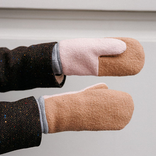 Варежки Friend Function Кофейно-пудровые