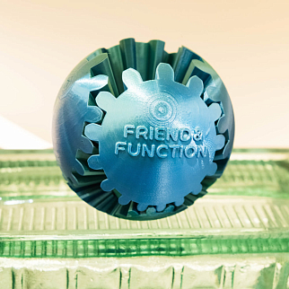 Неведомая штука круглая зубчатая бирюзовая