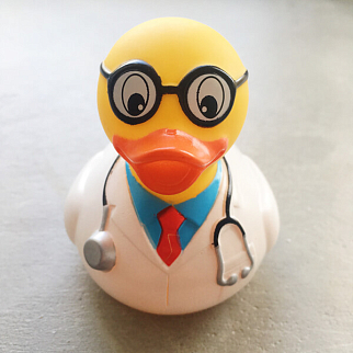Утка Доктор в очках