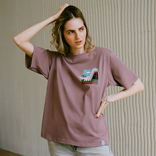 Футболка Barking Store Be curious мужская черничная