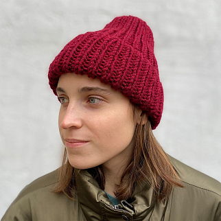 Вязаная шапка KUKA бордовая слива