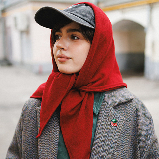 Косынка Friend Function шерстяная и красная (сангрия)