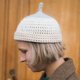 Шапка CHECK YA HEAD бежевая 25224/147