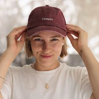 Кепка Friend Function tranquilo вишневая с серебряной нитью