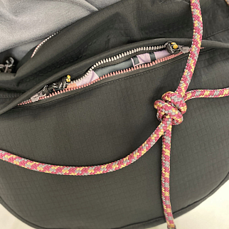 Сумка Friend Function ИЗИ черная с бордовым