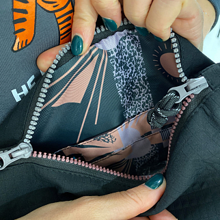 Сумка Friend Function ИЗИ черная с бордовым