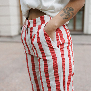 Брюки Thinking Mu Red Maxi Stripes Manolita
