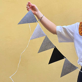 Флажки для вечеринки черно-серо-белые