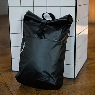 Рюкзак EASTPAK Up Roll Tarp Black2