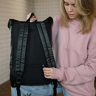 Рюкзак EASTPAK Up Roll Tarp Black2