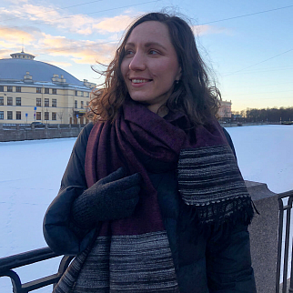 Большой шерстяной шарф Elegant mulberry