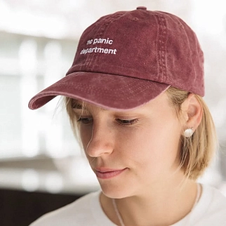 Кепка Friend Function no panic department вишневая