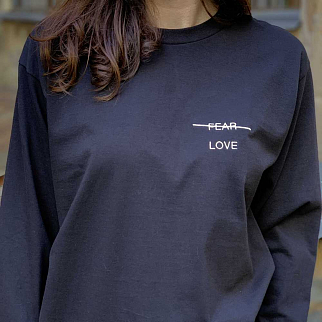 Лонгслив Akomplice Love Over Fear Embroidered Black