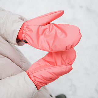 Дутые варежки Friend Function коралловые