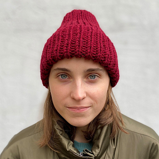 Вязаная шапка KUKA бордовая слива