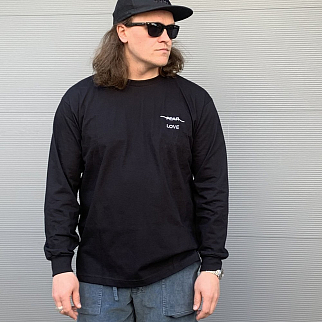 Лонгслив Akomplice Love Over Fear Embroidered Black